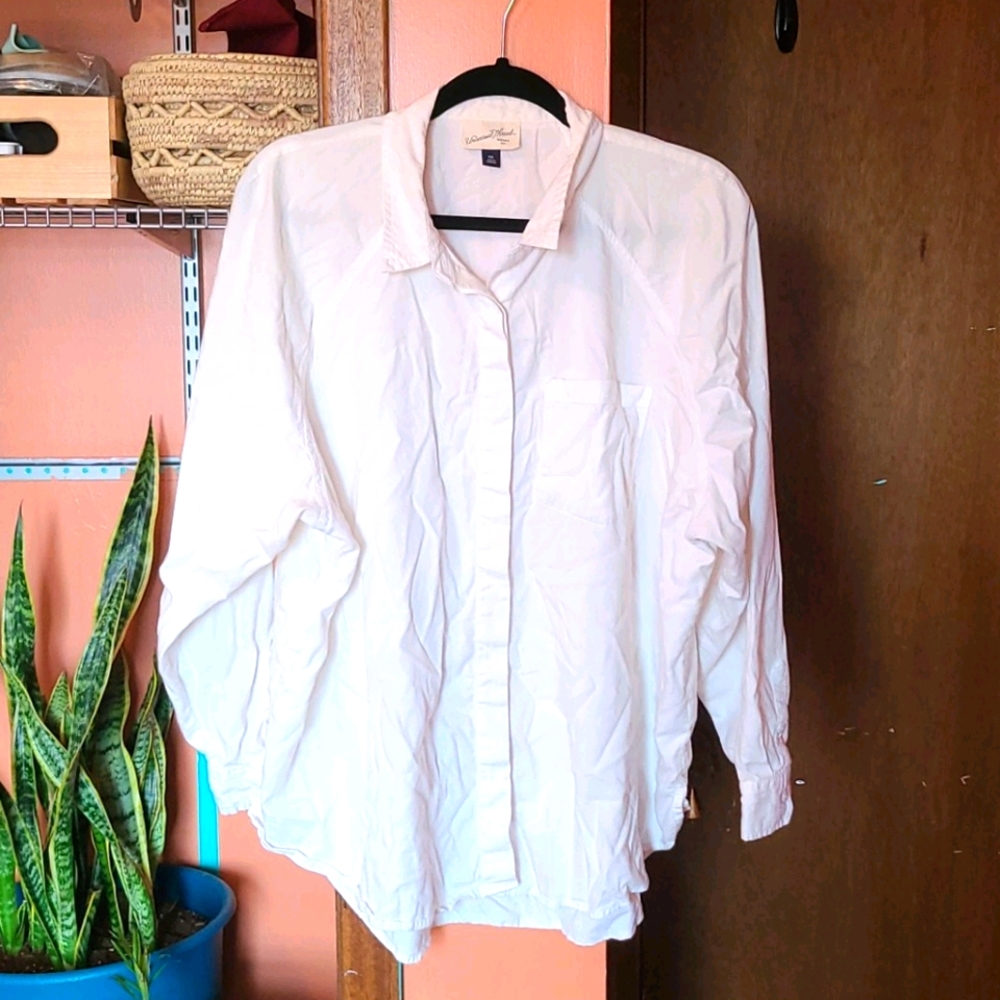 Universal Thread White Button Down